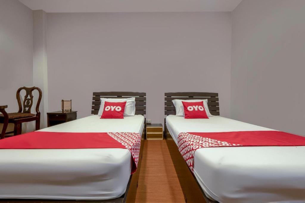 Oyo 1089 Baan Boran Hotel Bangkok Exterior foto