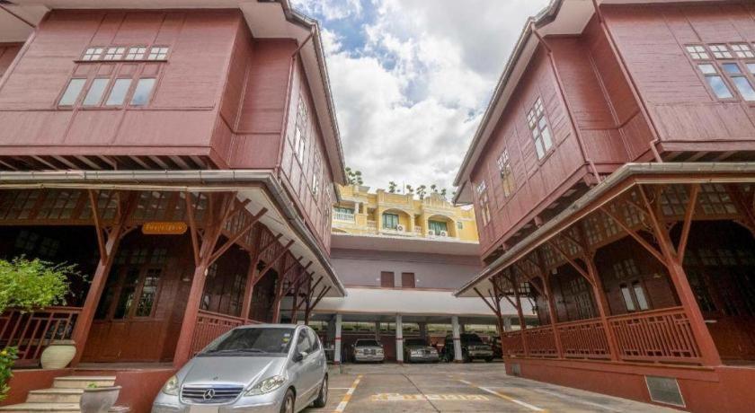 Oyo 1089 Baan Boran Hotel Bangkok Exterior foto