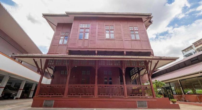Oyo 1089 Baan Boran Hotel Bangkok Exterior foto